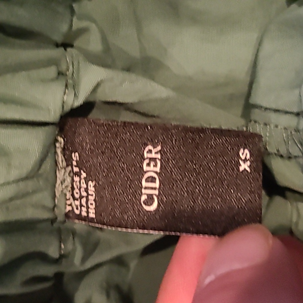 Sporty by Cider XS Green workout shorts - Picture 2 of 3